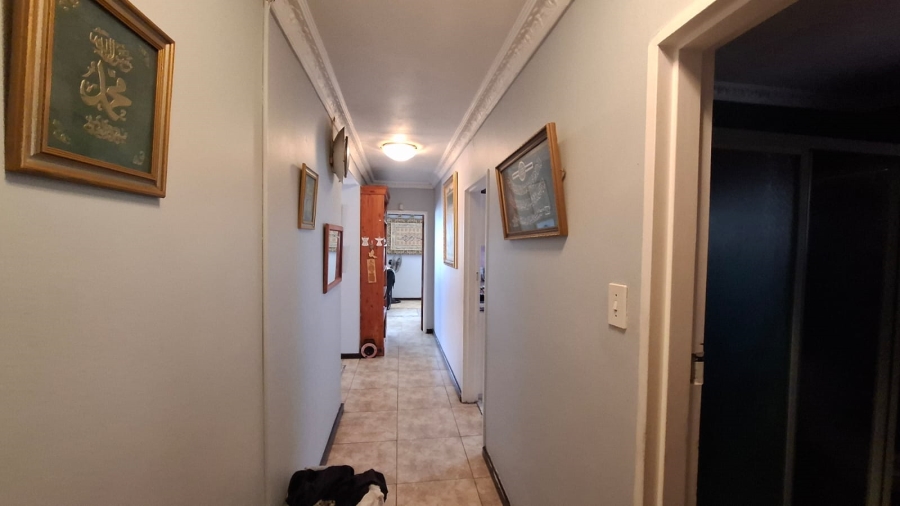 3 Bedroom Property for Sale in Pinati Western Cape